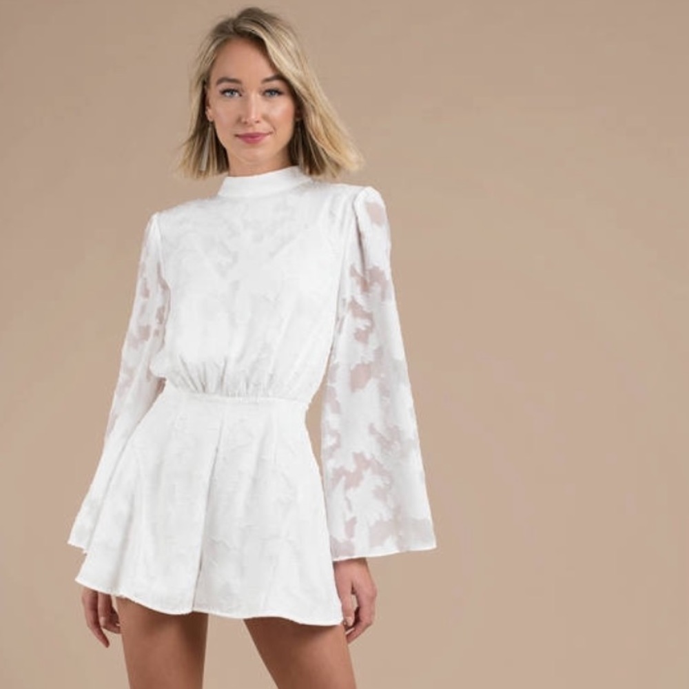 findersKEEPERS // ivory lace bow back playsuit